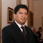 Luis-Adolfo-Flores