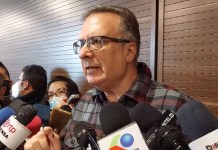 Diputado dice que la COB busca la caída de Rodrigo Paz para que vuelva Evo Morales
