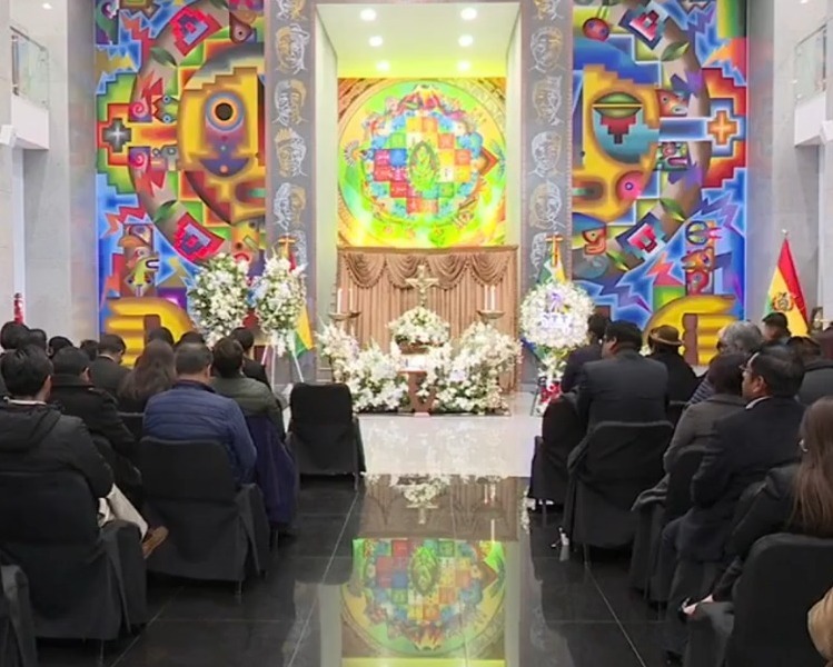 Velan los restos del viceministro Israel Ticona en la Casa Grande del ...