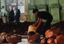 Alcaldía de Tarija interviene por una ruptura de tubería en la Catedral y cuestiona la inacción de Cosaalt