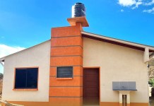 Entregan viviendas en Chuquisaca y Santa Cruz con una inversión de Bs 14 millones
