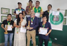 Santa Cruz corona a los ganadores del Nacional Senior de ajedrez